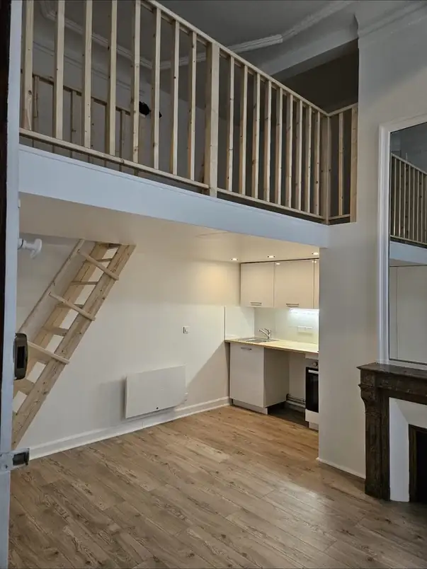 Mezzanine et garde-corps, Paris 10e
